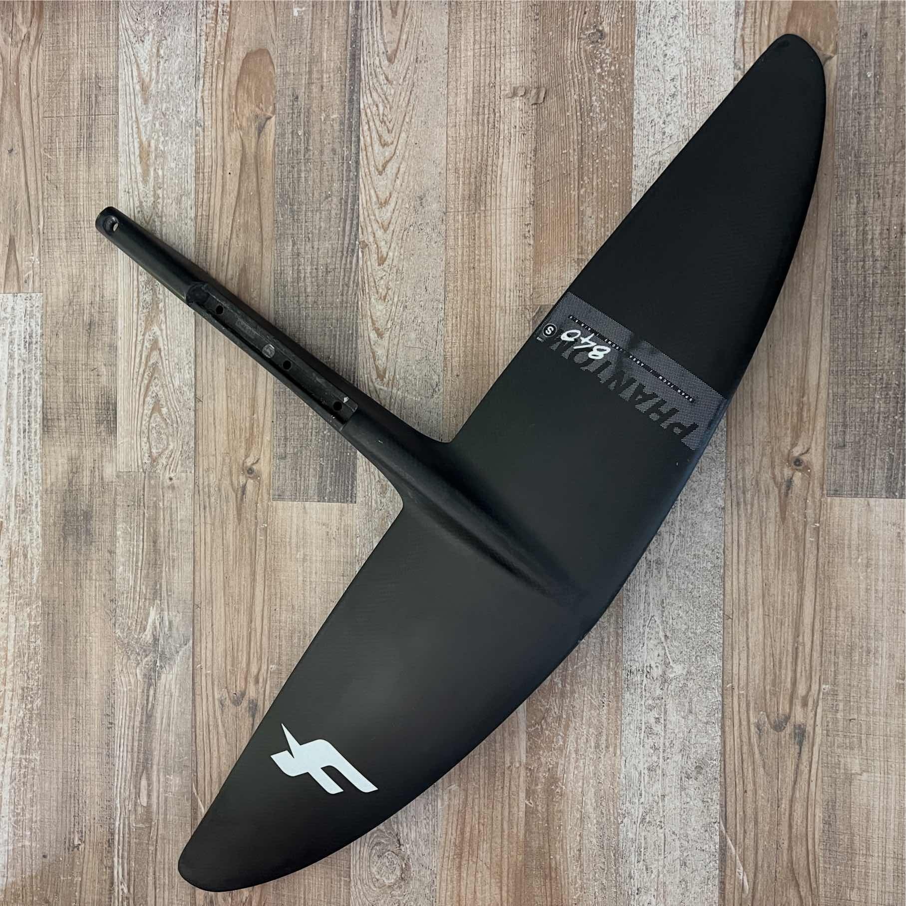 F-One PHANTOM S CARBON 840 + CARVING W  XS 161 + Carbon Mast 16mm 85