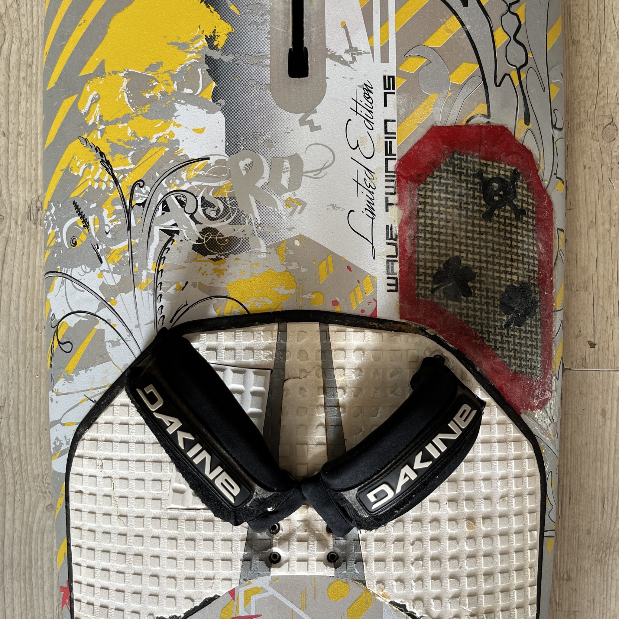 Quatro Wave Twin Fin 75 2009