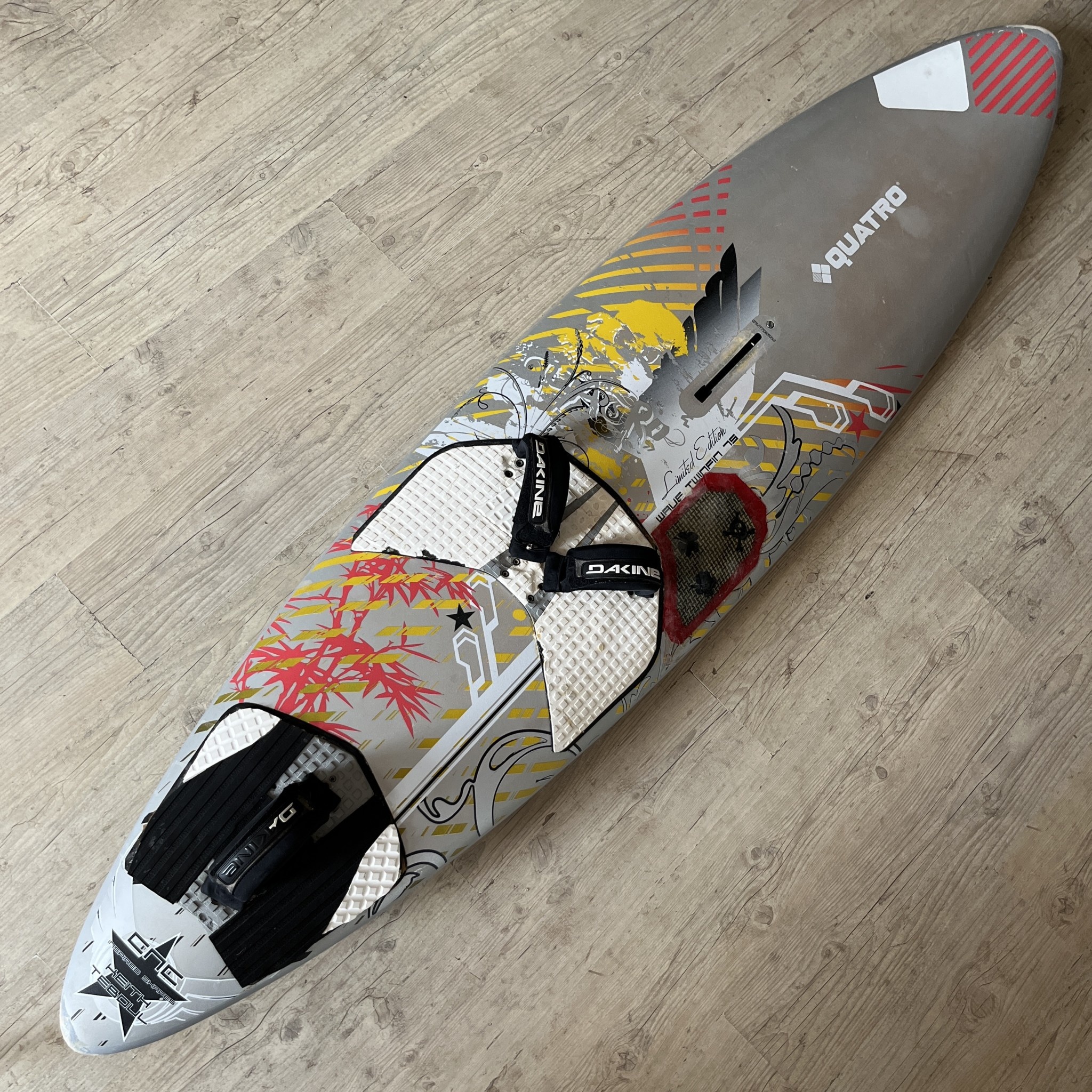 Quatro Wave Twin Fin 75 2009